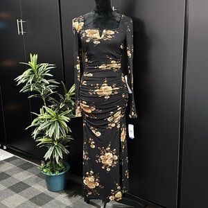 BCX Slim Fit,Ruched waist/hips,square neck, V-cut,side slit,sheer overlay,lined